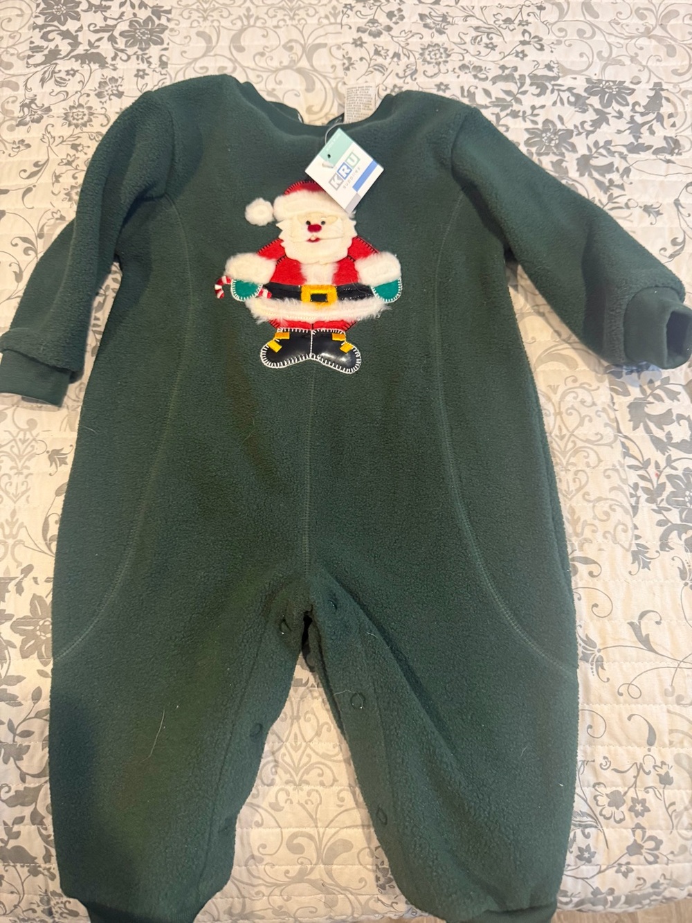 Vintage Kids R Us green fleece baby romper featuring a Santa Clause 12 mon nwts